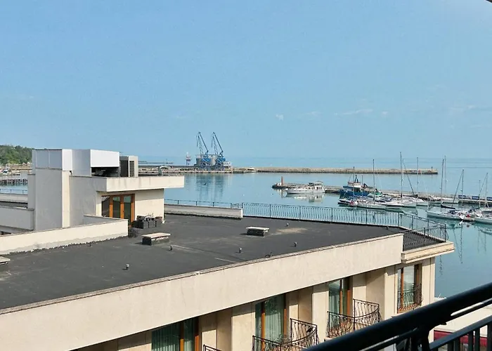 Aparthotel East Village - Balchik